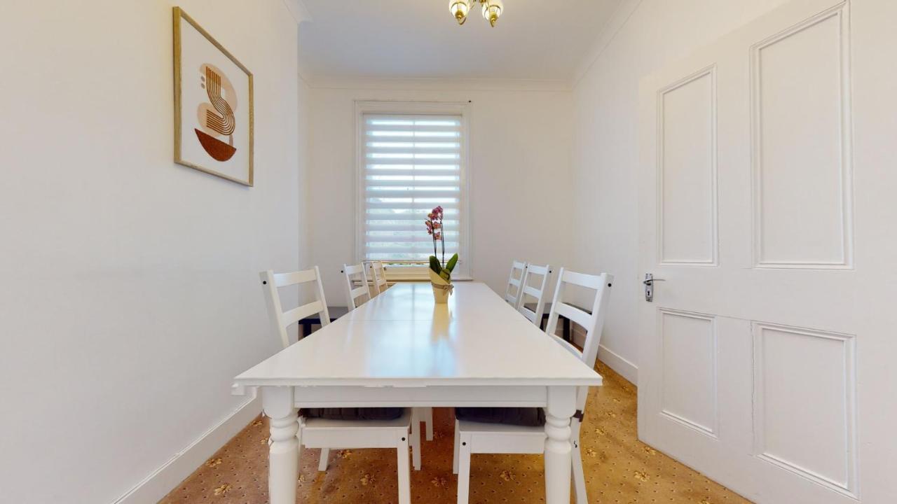 Cheerful 4 Bedroom Victorian House With Back Courtyard London Exterior foto